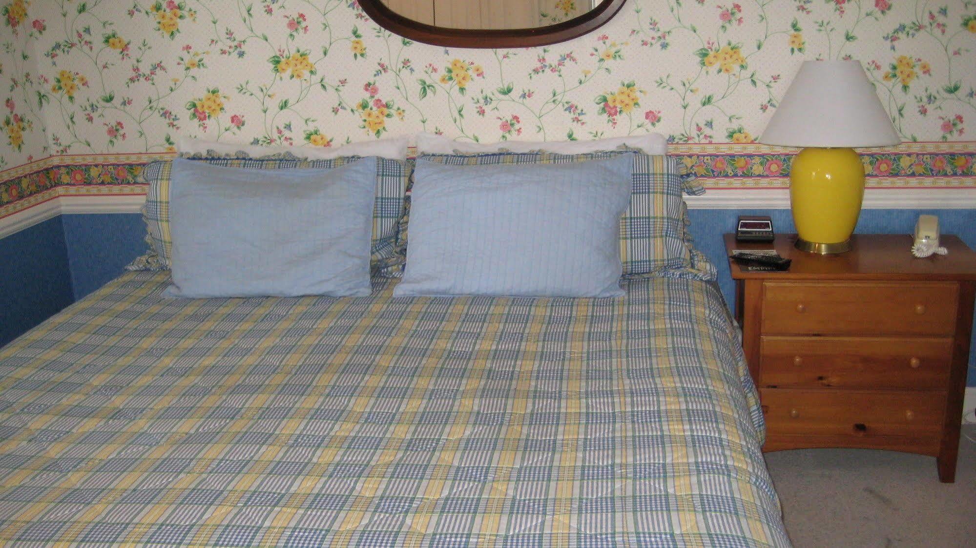 Water Street Inn Boyne City Esterno foto